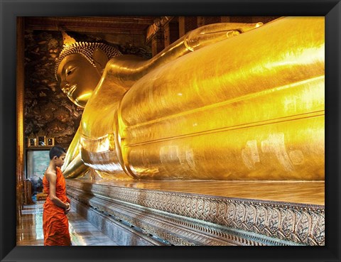 Framed Praying the reclined Buddha, Wat Pho, Bangkok, Thailand Print