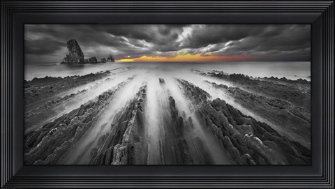 Framed Challenge BN color Print