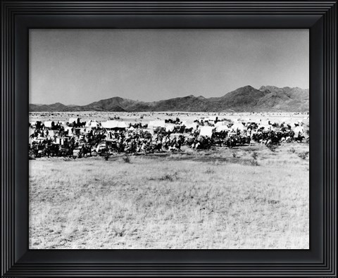 Framed Movie Still Of The Starting Line Of Oklahoma Land Rush 1893 Print