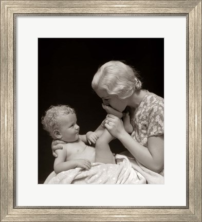 Framed 1930s Mother Kissing Bottom Of Baby&#39;S Foot Print