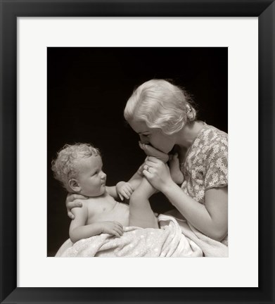 Framed 1930s Mother Kissing Bottom Of Baby&#39;S Foot Print