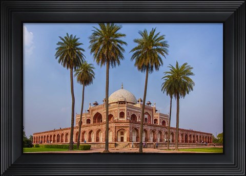 Framed Exterior view of Humayun&#39;s Tomb in New Delhi, India Print
