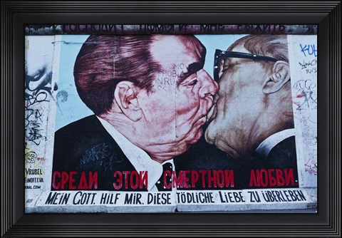Framed Berlin Wall 13 Print