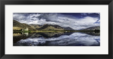 Framed Kilchurn Castle 2 Print