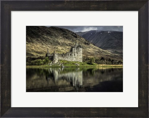 Framed Kilchurn Castle 4 Print