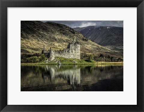 Framed Kilchurn Castle 4 Print