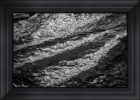Framed Ocean Waves 01 Print